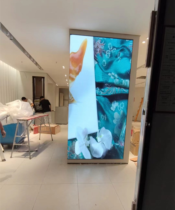 港南商场门店转角LED显示屏